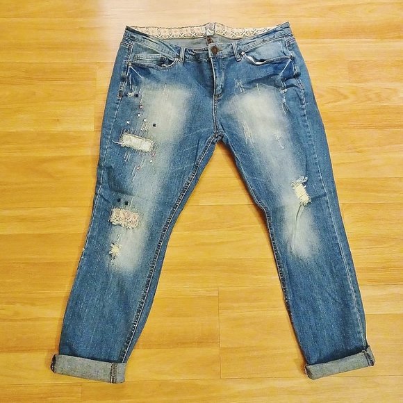 EUC Mudd Patches Semi Distressed Cropped Ankle Stretch Jeans sz 17 Orig$90+Tax - Picture 3 of 7